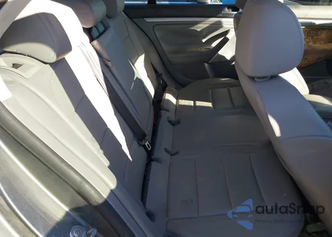 2008 Volkswagen Jetta Se/Sel из США, поврежденный, VIN 3VWRM71K48M105232